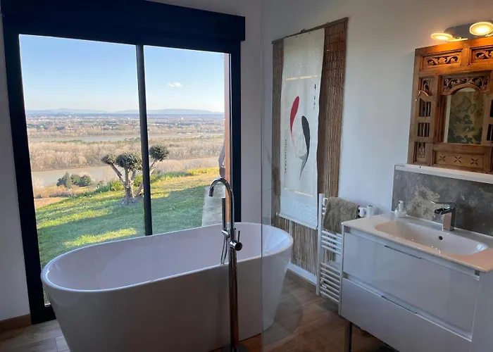 Villa Au Calme Avec Vue Magnifique -entierement Climatisee - Piscine Villeneuve-lès-Avignon