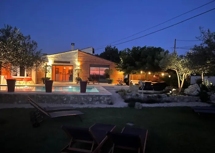 Villa Au Calme Avec Vue Magnifique -entierement Climatisee - Piscine