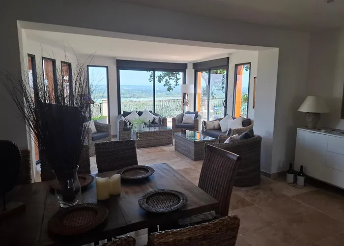 Au Calme Avec Vue Magnifique -entierement Climatisee - Piscine Villa Villeneuve-lès-Avignon