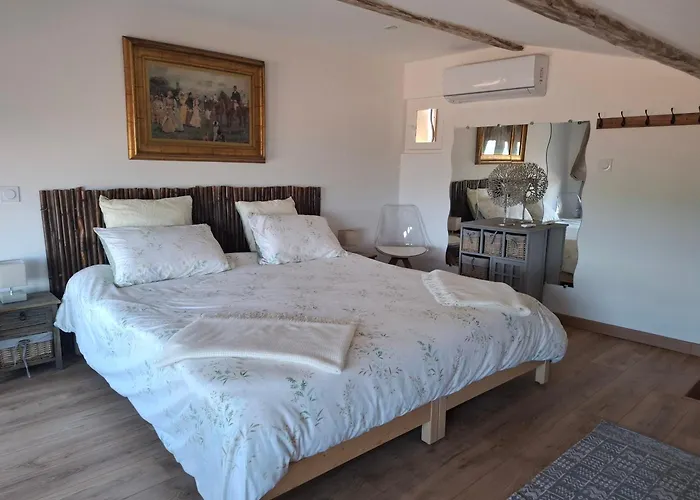 Au Calme Avec Vue Magnifique -entierement Climatisee - Piscine Villa *