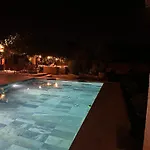 Avec Vue Magnifique -entierement Climatisee - Piscine *
