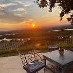 Avec Vue Magnifique -entierement Climatisee - Piscine *