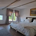 Avec Vue Magnifique -entierement Climatisee - Piscine *