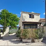 Avec Vue Magnifique -entierement Climatisee - Piscine Villeneuve-lès-Avignon