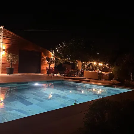 Au Calme Avec Vue Magnifique -entierement Climatisee - Piscine