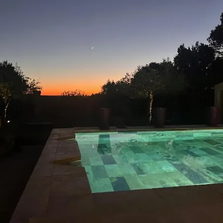 Au Calme Avec Vue Magnifique -entierement Climatisee - Piscine 빌라