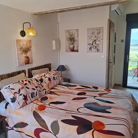 Superbe Climatisee Avec Piscine, Vue Magnifique, Au Calme Villa