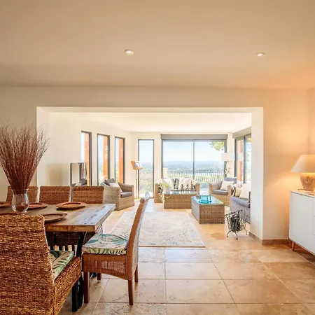 Villa Superbe Climatisee Avec Piscine, Vue Magnifique *