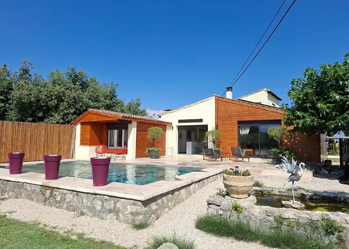 Vila Au Calme Avec Vue Magnifique -entierement Climatisee - Piscine *